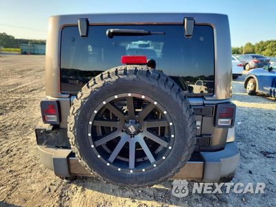 Zdjęcie 6 z 12 samochodu: 2017 JEEP WRANGLER UNLIMITED SAHARA VIN:1C4BJWEG2HL619451 - miniatura