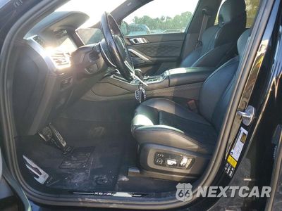 Zdjęcie 7 z 14 samochodu: 2023 BMW X6 M VIN:5YMCY0C02P9R75887 - miniatura