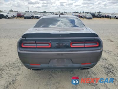 Zdjęcie 6 z 12 samochodu: 2016 DODGE CHALLENGER R/T SCAT PACK VIN:2C3CDZFJ2GH290841 - miniatura