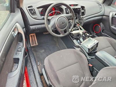 Zdjęcie 8 z 12 samochodu: 2010 KIA FORTE KOUP SX VIN:KNAFW6A30A5307951 - miniatura