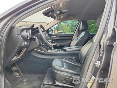 Zdjęcie 7 z 13 samochodu: 2019 ALFA ROMEO STELVIO VIN:ZASPAJAN6K7C71352 - miniatura