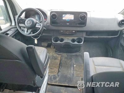 Zdjęcie 8 z 13 samochodu: 2024 MERCEDES-BENZ SPRINTER 2500 DELIVERY VAN VIN:W1Y4NBHY3RT188772 - miniatura
