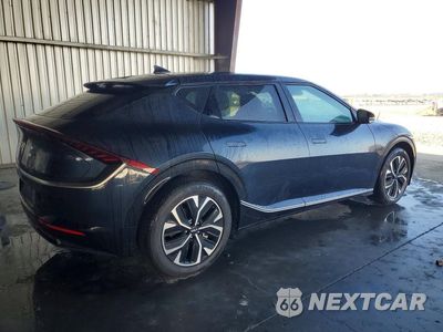 Trzecie zdjęcie samochodu z tyłu: 2023 KIA EV6 WIND VIN:KNDC34LAXP5602580 - miniatura