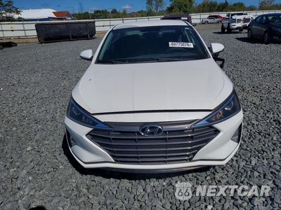 Piąte zdjęcie samochodu w środku: 2019 HYUNDAI ELANTRA SE VIN:5NPD74LF7KH494237 - miniatura