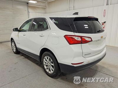 Drugie zdjęcie samochodu z przodu: 2021 CHEVROLET EQUINOX LT VIN:2GNAXKEV1M6120832 - miniatura