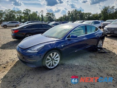 2020 TESLA MODEL 3 5YJ3E1EA0LF615871 - główne zdjęcie licytacji z USA - miniatura
