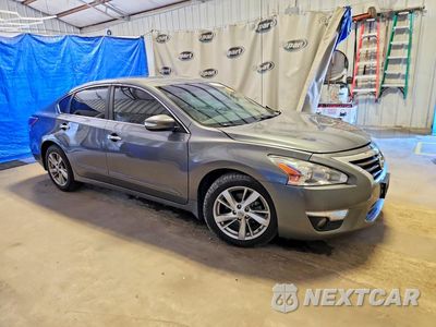 Czwarte zdjęcie samochodu z boku: 2015 NISSAN ALTIMA 2.5 SV VIN:1N4AL3AP5FC243986 - miniatura