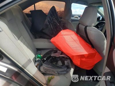 Zdjęcie 10 z 13 samochodu: 2016 TOYOTA CAMRY LE VIN:4T4BF1FKXGR564068 - miniatura