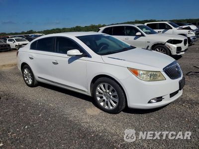Czwarte zdjęcie samochodu z boku: 2013 BUICK LACROSSE VIN:1G4GC5E33DF229390 - miniatura