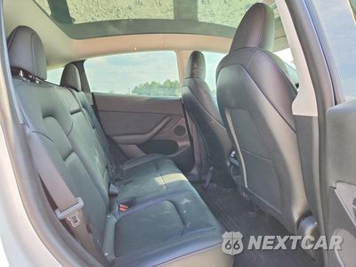 Zdjęcie 10 z 13 samochodu: 2023 TESLA MODEL Y VIN:7SAYGDEEXPA043766 - miniatura