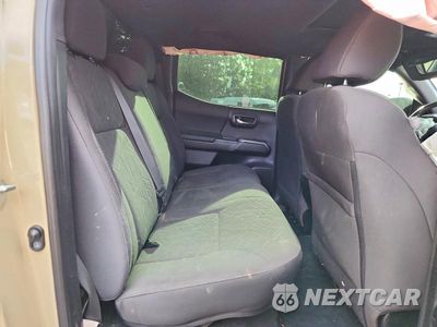 Zdjęcie 10 z 12 samochodu: 2017 TOYOTA TACOMA TRD SPORT VIN:3TMCZ5AN3HM120264 - miniatura