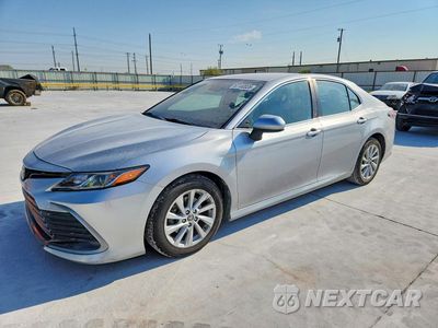 2021 TOYOTA CAMRY LE 4T1C11AK5MU593624 - główne zdjęcie licytacji z USA - miniatura