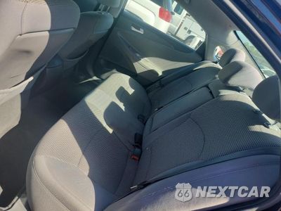 Zdjęcie 10 z 12 samochodu: 2012 HYUNDAI SONATA GLS VIN:5NPEB4AC7CH460909 - miniatura