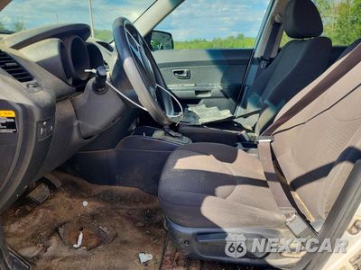 Zdjęcie 7 z 13 samochodu: 2012 KIA SOUL BASE VIN:KNDJT2A51C7464394 - miniatura