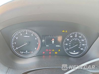 Zdjęcie 9 z 12 samochodu: 2015 HYUNDAI GENESIS 3.8L VIN:KMHGN4JE8FU065922 - miniatura