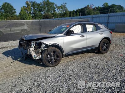 2023 BUICK ENVISION ESSENCE LRBFZNR4XPD019708 - główne zdjęcie licytacji z USA - miniatura