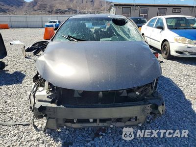 Piąte zdjęcie samochodu w środku: 2016 TOYOTA CAMRY LE VIN:4T4BF1FK0GR565617 - miniatura
