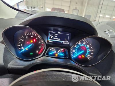 Zdjęcie 9 z 14 samochodu: 2016 FORD ESCAPE SE VIN:1FMCU9G97GUB10987 - miniatura