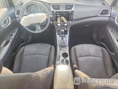 Zdjęcie 8 z 12 samochodu: 2016 NISSAN SENTRA SR VIN:3N1AB7AP9GY249368 - miniatura