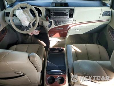 Zdjęcie 8 z 13 samochodu: 2014 TOYOTA SIENNA XLE 7-PASSENGER VIN:5TDDK3DC2ES076972 - miniatura