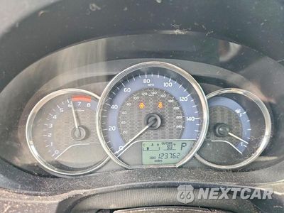 Zdjęcie 9 z 12 samochodu: 2015 TOYOTA COROLLA LE VIN:5YFBURHE1FP363374 - miniatura