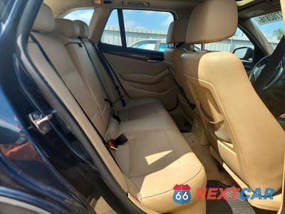 Zdjęcie 10 z 12 samochodu: 2015 BMW X1 XDRIVE28I VIN:WBAVL1C57FVY30123 - miniatura