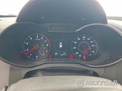 Zdjęcie 9 z 13 samochodu: 2016 HYUNDAI VELOSTER TURBO VIN:KMHTC6AE5GU282961 - miniatura