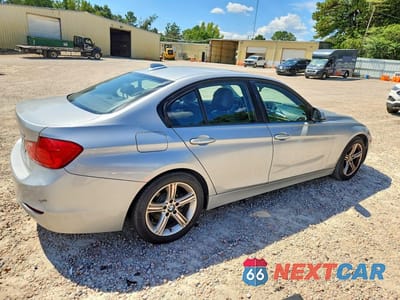 Trzecie zdjęcie samochodu z tyłu: 2013 BMW 328 I VIN:WBA3A5C55DF359052 - miniatura