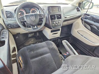 Zdjęcie 8 z 13 samochodu: 2019 DODGE GRAND CARAVAN SE VIN:2C7WDGBG5KR793616 - miniatura