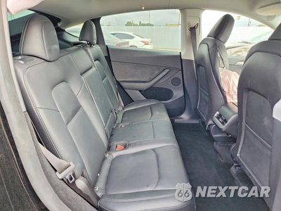 Zdjęcie 11 z 13 samochodu: 2023 TESLA MODEL Y VIN:7SAYGDEE4PA118154 - miniatura