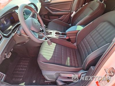 Zdjęcie 7 z 12 samochodu: 2023 VOLKSWAGEN JETTA SPORT VIN:3VWBM7BU2PM022642 - miniatura