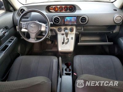 Zdjęcie 8 z 13 samochodu: 2008 TOYOTA SCION VIN:JTLKE50E081023467 - miniatura