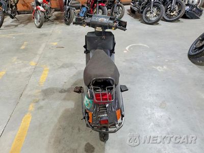 Czwarte zdjęcie samochodu z boku: 1994 HONDA CH80 VIN:3H1HF0314RD900203 - miniatura