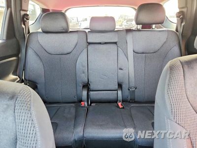Zdjęcie 10 z 13 samochodu: 2019 HYUNDAI SANTA FE SE VIN:5NMS23AD3KH044518 - miniatura