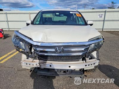 Piąte zdjęcie samochodu w środku: 2016 HONDA PILOT EXL VIN:5FNYF6H89GB045903 - miniatura