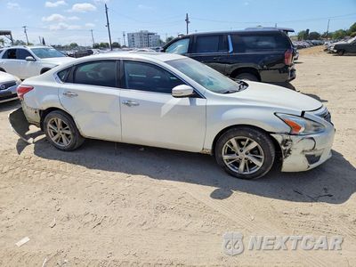 Czwarte zdjęcie samochodu z boku: 2013 NISSAN ALTIMA 2.5 VIN:1N4AL3AP7DN449232 - miniatura