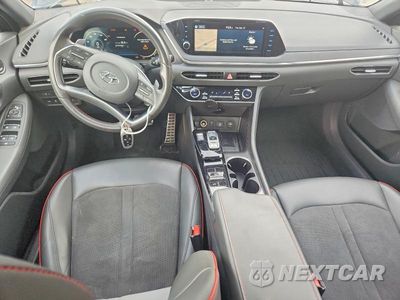 Zdjęcie 8 z 13 samochodu: 2021 HYUNDAI SONATA SEL PLUS VIN:5NPEJ4J25MH114188 - miniatura