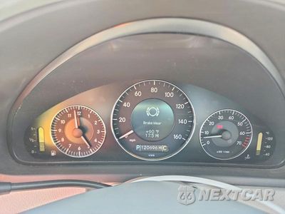 Zdjęcie 9 z 13 samochodu: 2005 MERCEDES-BENZ CLK 500 VIN:WDBTK75J05F145138 - miniatura