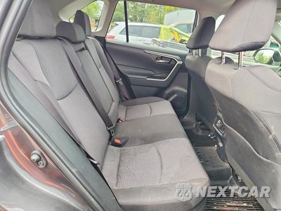 Zdjęcie 10 z 12 samochodu: 2025 TOYOTA RAV4 HYBRID XLE VIN:JTMRWRFV4SJ077741 - miniatura