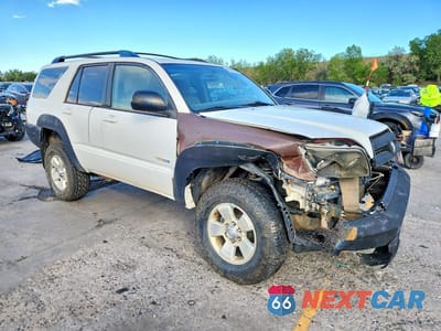 Czwarte zdjęcie samochodu z boku: 2004 TOYOTA 4RUNNER SR5 VIN:JTEBU14R448015812 - miniatura