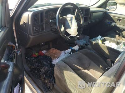 Zdjęcie 8 z 12 samochodu: 2005 CHEVROLET SILVERADO C1500 VIN:2GCEC19V851142173 - miniatura