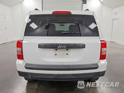 Zdjęcie 6 z 13 samochodu: 2014 JEEP PATRIOT SPORT VIN:1C4NJPBA3ED881438 - miniatura