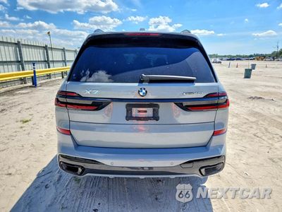 Zdjęcie 6 z 14 samochodu: 2027 BMW X7 XDRIVE40I VIN:5UX23EM03V9541942 - miniatura