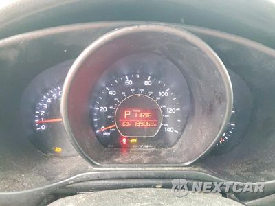 Zdjęcie 9 z 13 samochodu: 2016 KIA SOUL BASE VIN:KNDJN2A20G7284961 - miniatura
