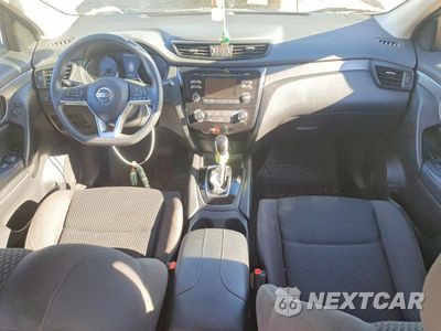 Zdjęcie 8 z 12 samochodu: 2017 NISSAN ROGUE SPORT S VIN:JN1BJ1CRXHW105033 - miniatura