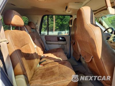 Zdjęcie 11 z 14 samochodu: 2006 FORD EXPEDITION EDDIE BAUER VIN:1FMFU18566LA00396 - miniatura