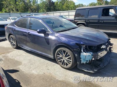 Czwarte zdjęcie samochodu z boku: 2022 TOYOTA CAMRY SE VIN:4T1G11AK7NU623175 - miniatura
