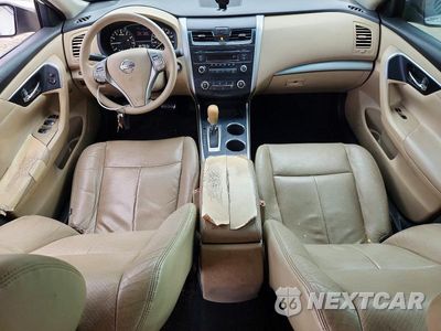 Zdjęcie 8 z 13 samochodu: 2015 NISSAN ALTIMA 2.5 S VIN:1N4AL3AP0FC569839 - miniatura