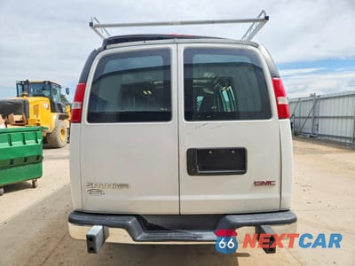Zdjęcie 6 z 13 samochodu: 2017 GMC SAVANA G2500 VIN:1GTW7AFF4H1909520 - miniatura