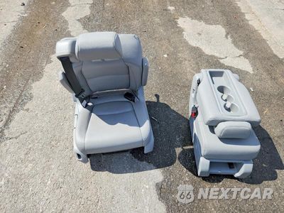 Zdjęcie 13 z 14 samochodu: 2024 HONDA ODYSSEY EXL VIN:5FNRL6H66RB037272 - miniatura
